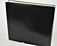 Breeding Birds of Europe Divers to Auks V. 1: a Photographic Handbook Additional Image