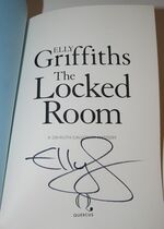 The Locked Room The Thrilling Sunday Times Number One Bestseller Additional Image