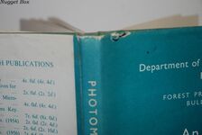 An Atlas of End-Grain Photomicrographs for the Indentification of Additional Image