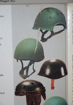 Elmetti De Tutto IL Mondo - Helmets of the World Additional Image