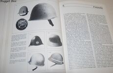 Elmetti De Tutto IL Mondo - Helmets of the World Additional Image
