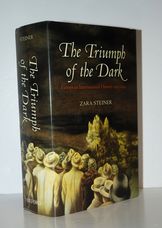 The Triumph of the Dark European International History 1933-1939